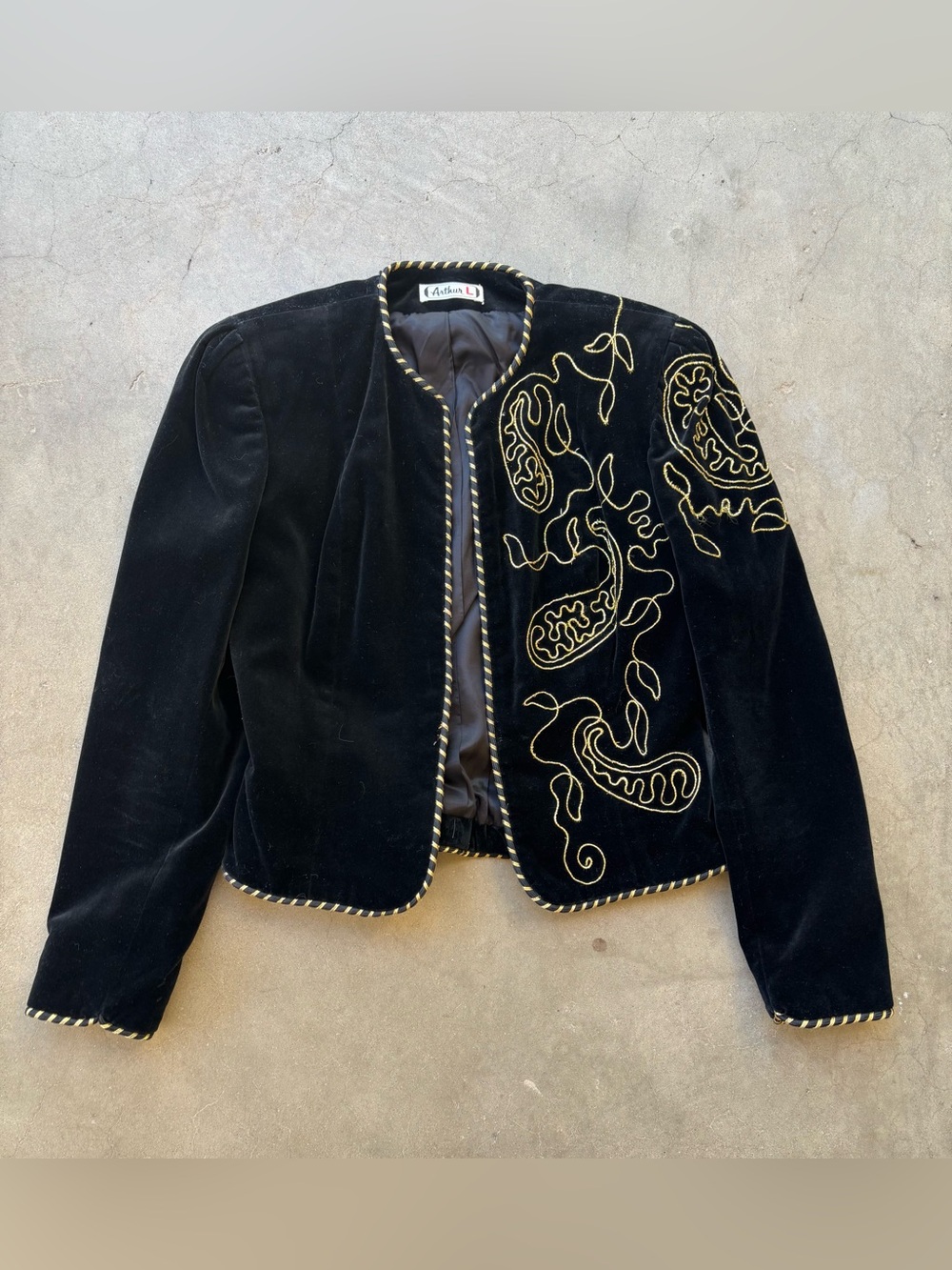 Vtg Arthur L 100% Velvet Embroidered Cropped Jacket Black Gold Renaissance M/L
